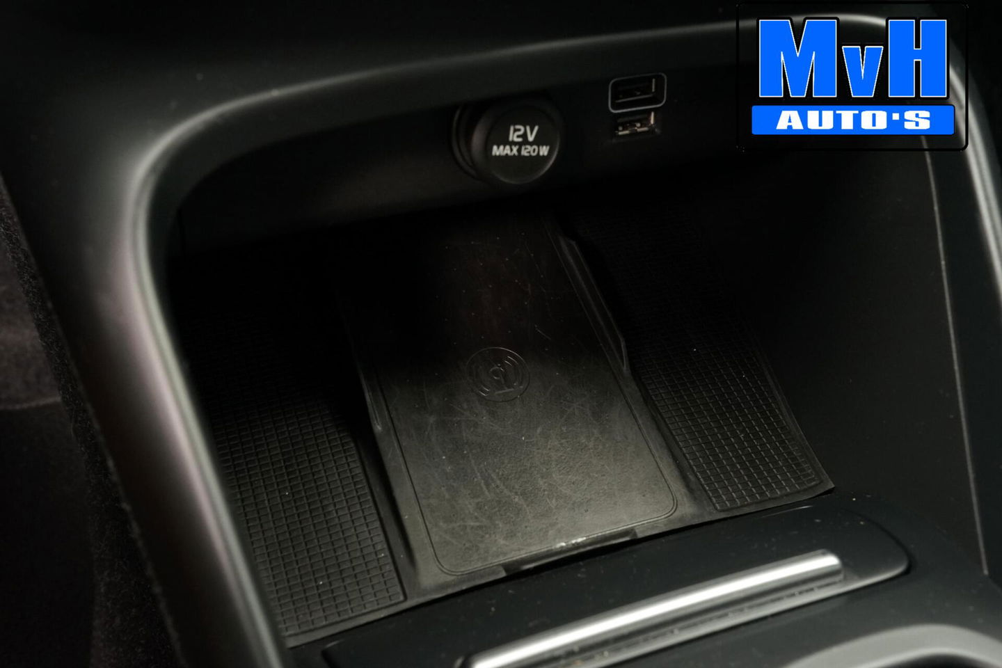 Volvo XC40 2.0 D3 Momentum|LEER|TREKH|CAMERA|STOEL/STUUR.VERW