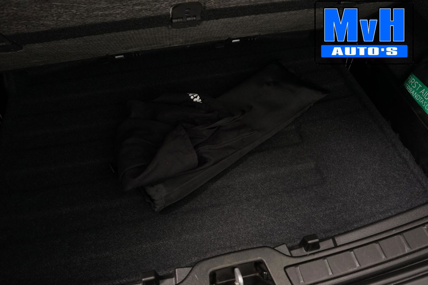Volvo XC40 2.0 D3 Momentum|LEER|TREKH|CAMERA|STOEL/STUUR.VERW