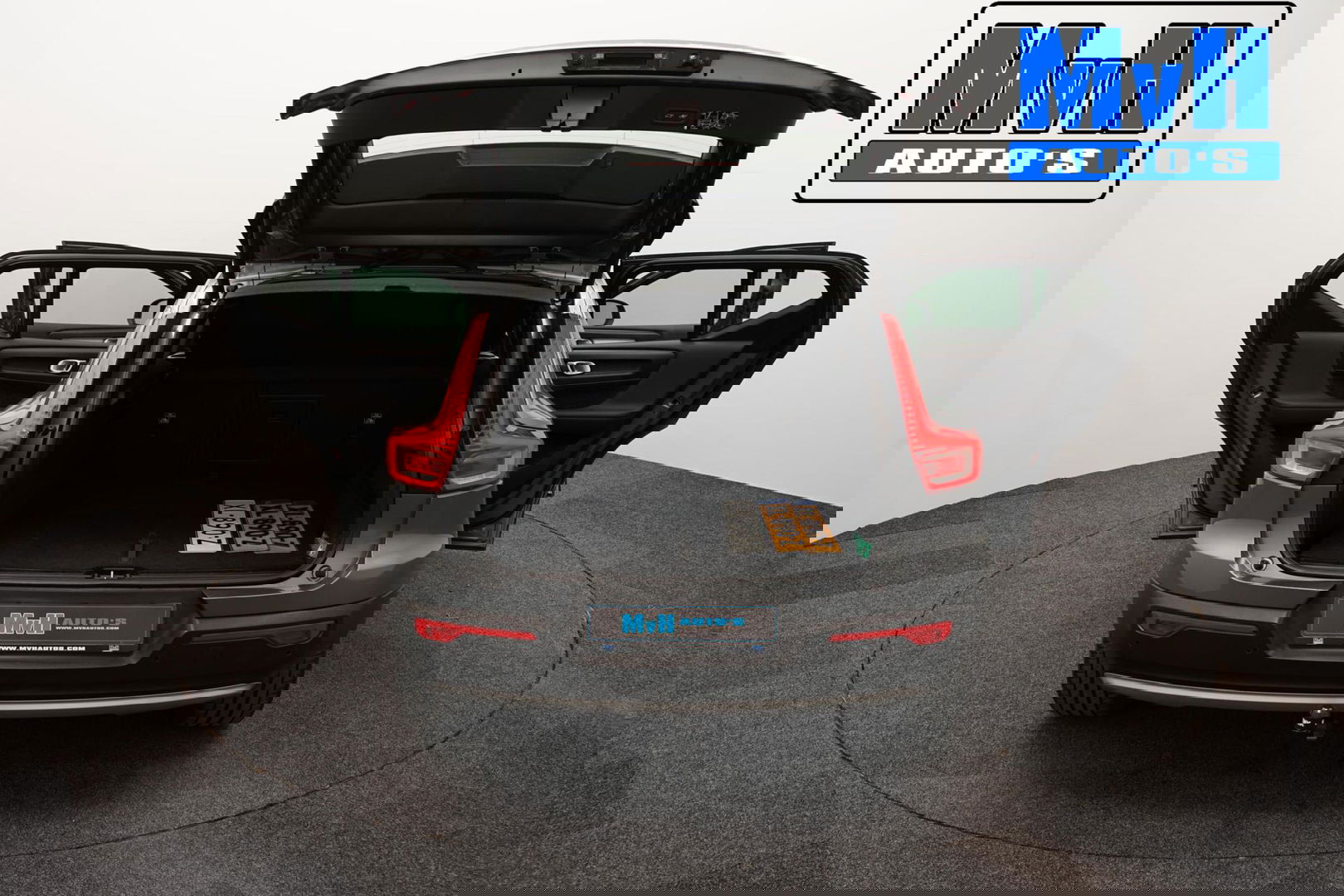 Volvo XC40 2.0 D3 Momentum|LEER|TREKH|CAMERA|STOEL/STUUR.VERW