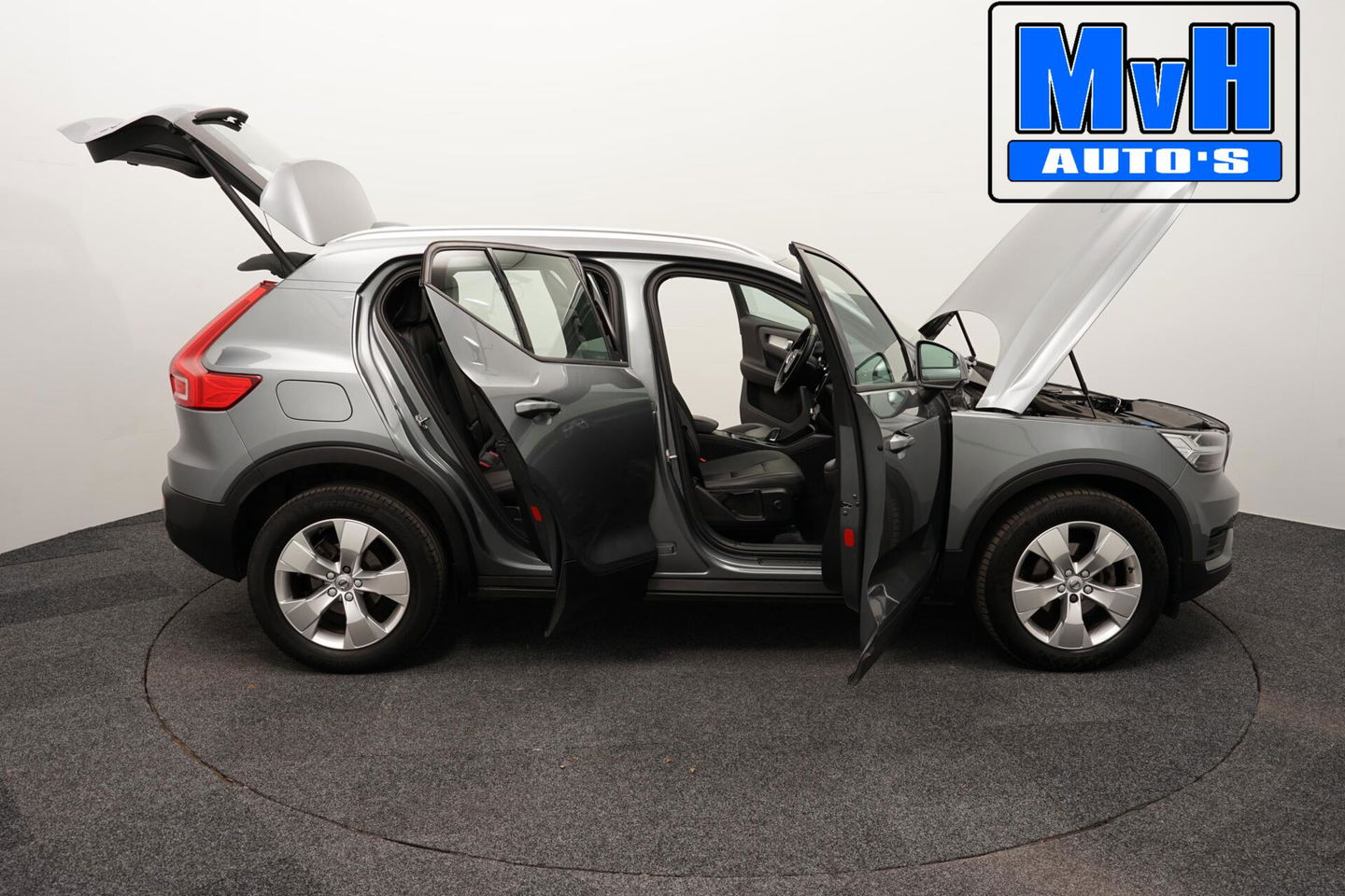 Volvo XC40 2.0 D3 Momentum|LEER|TREKH|CAMERA|STOEL/STUUR.VERW