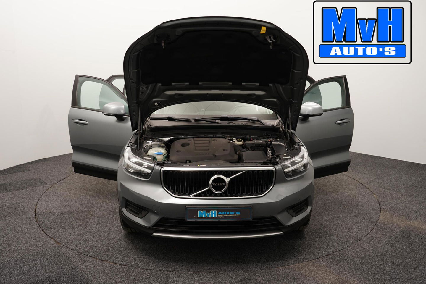Volvo XC40 2.0 D3 Momentum|LEER|TREKH|CAMERA|STOEL/STUUR.VERW