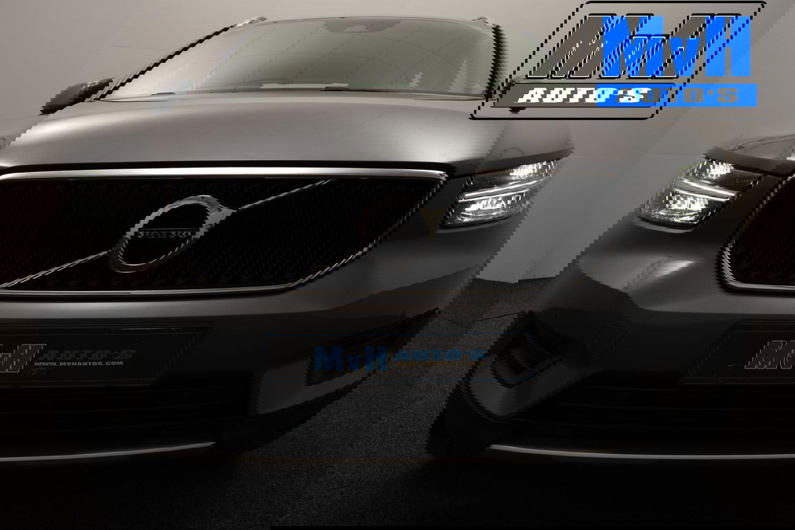 Volvo XC40 2.0 D3 Momentum|LEER|TREKH|CAMERA|STOEL/STUUR.VERW
