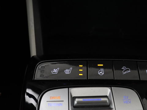 Hyundai Tucson 1.6 T-GDI PHEV Premium Sky 4WD | Panoramadak | Stoelventilatie | Leder | 360 Camera | Krell Audio | Adaptive cruise | Achterbankverwarming | Carplay | Memory | Plug In