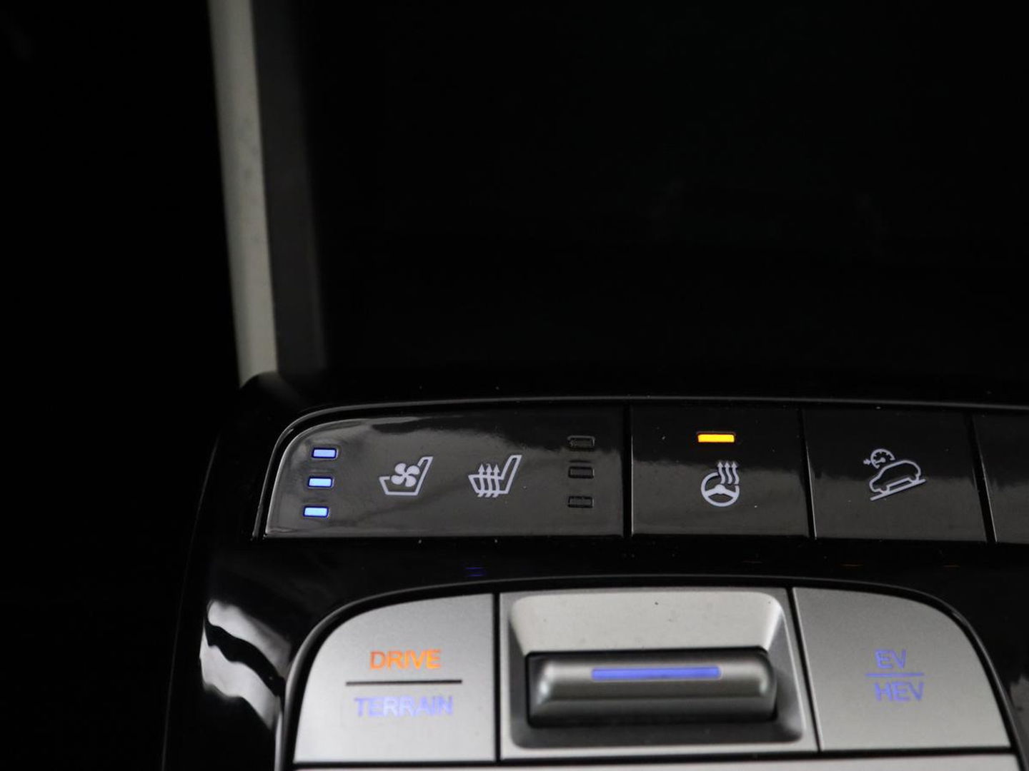 Hyundai Tucson 1.6 T-GDI PHEV Premium Sky 4WD | Panoramadak | Stoelventilatie | Leder | 360 Camera | Krell Audio | Adaptive cruise | Achterbankverwarming | Carplay | Memory | Plug In