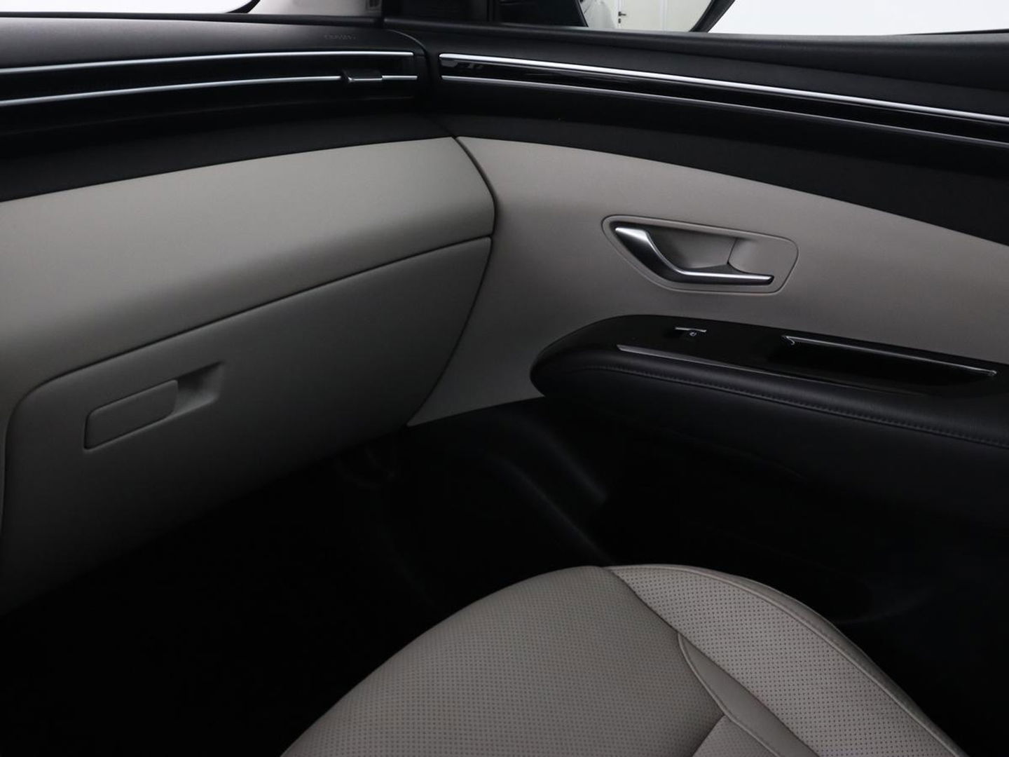 Hyundai Tucson 1.6 T-GDI PHEV Premium Sky 4WD | Panoramadak | Stoelventilatie | Leder | 360 Camera | Krell Audio | Adaptive cruise | Achterbankverwarming | Carplay | Memory | Plug In