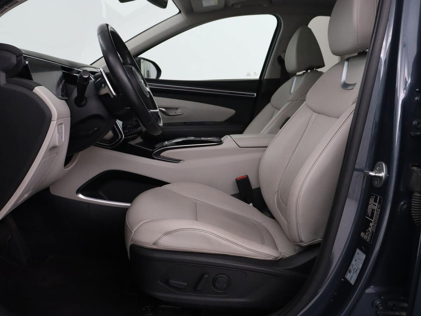 Hyundai Tucson 1.6 T-GDI PHEV Premium Sky 4WD | Panoramadak | Stoelventilatie | Leder | 360 Camera | Krell Audio | Adaptive cruise | Achterbankverwarming | Carplay | Memory | Plug In