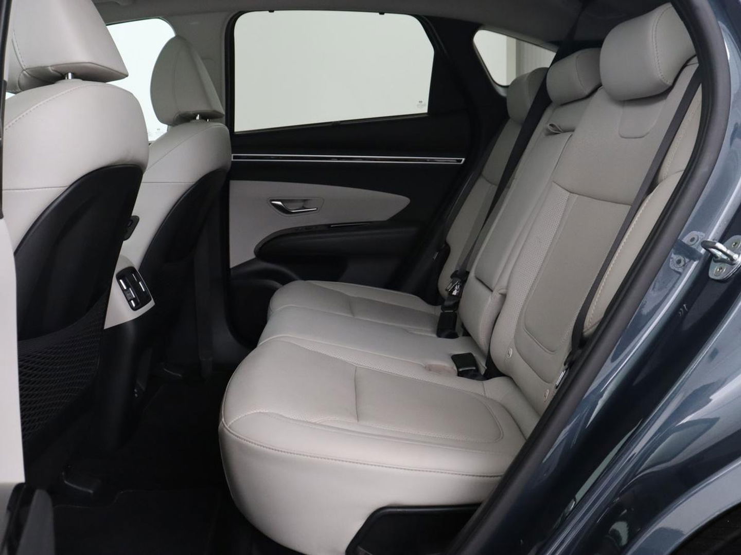 Hyundai Tucson 1.6 T-GDI PHEV Premium Sky 4WD | Panoramadak | Stoelventilatie | Leder | 360 Camera | Krell Audio | Adaptive cruise | Achterbankverwarming | Carplay | Memory | Plug In