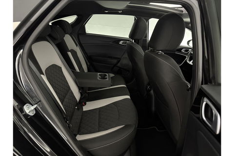 Kia pro_cee'd 1.5 T-GDi MHEV GT-Line 170PK Pano LED Carplay Camera Clima Cruise Navi PDC Trekhaak 17"LMV