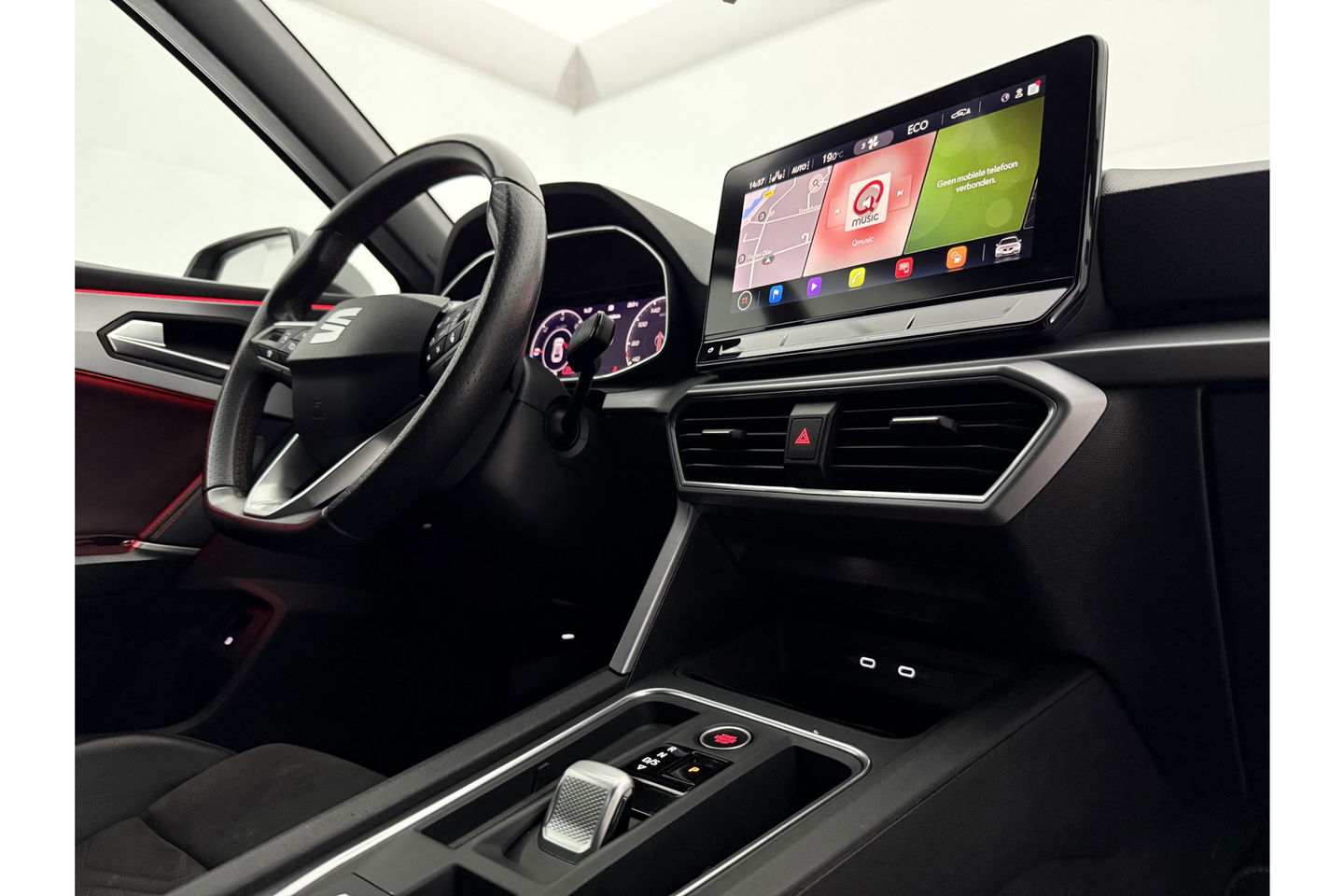 SEAT Leon 1.4 TSI 225PK eHybrid PHEV FR LED Sfeer Carplay Camera ACC Clima Virtual Trekhaak PDC 18"LMV