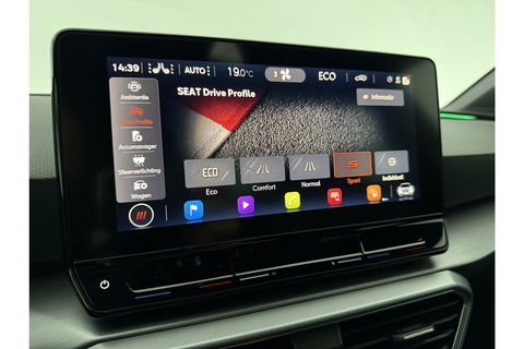 SEAT Leon 1.4 TSI 225PK eHybrid PHEV FR LED Sfeer Carplay Camera ACC Clima Virtual Trekhaak PDC 18"LMV
