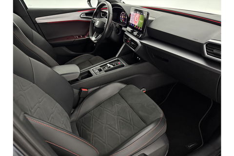 SEAT Leon 1.4 TSI 225PK eHybrid PHEV FR LED Sfeer Carplay Camera ACC Clima Virtual Trekhaak PDC 18"LMV