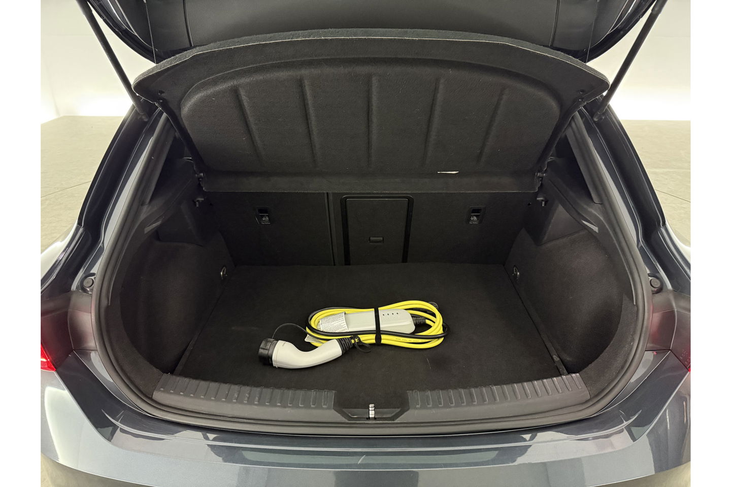 SEAT Leon 1.4 TSI 225PK eHybrid PHEV FR LED Sfeer Carplay Camera ACC Clima Virtual Trekhaak PDC 18"LMV