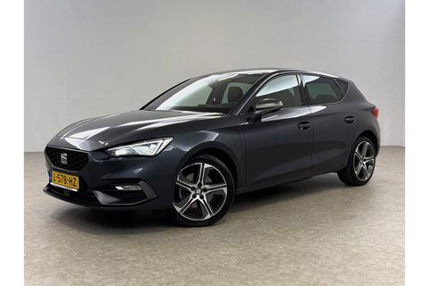 SEAT Leon 1.4 TSI 225PK eHybrid PHEV FR LED Sfeer Carplay Camera ACC Clima Virtual Trekhaak PDC 18"LMV