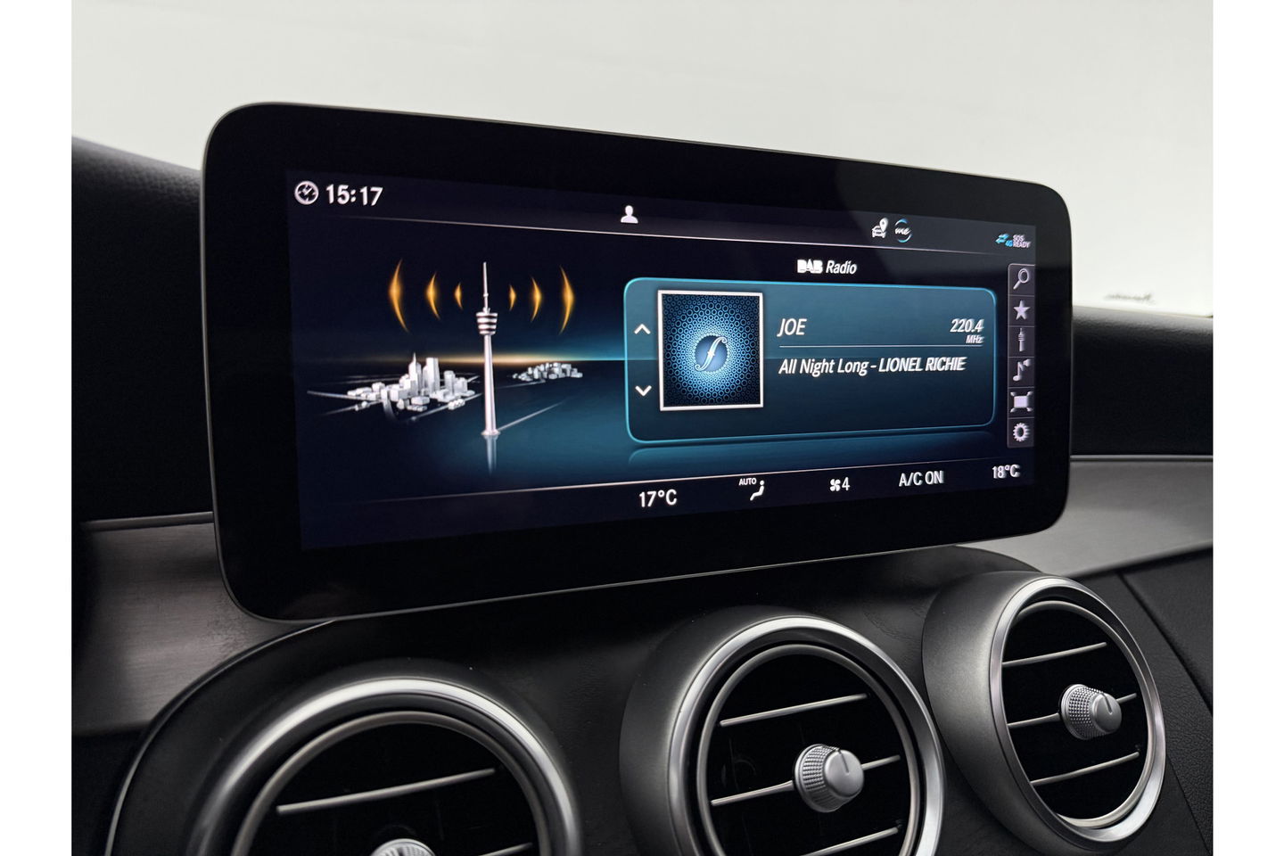 Mercedes-Benz C-Klasse 180 AMG 157PK Pano LED Camera Virtual Clima Cruise Navi PDC 18''LMV