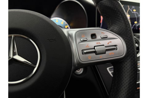 Mercedes-Benz C-Klasse 180 AMG 157PK Pano LED Camera Virtual Clima Cruise Navi PDC 18''LMV