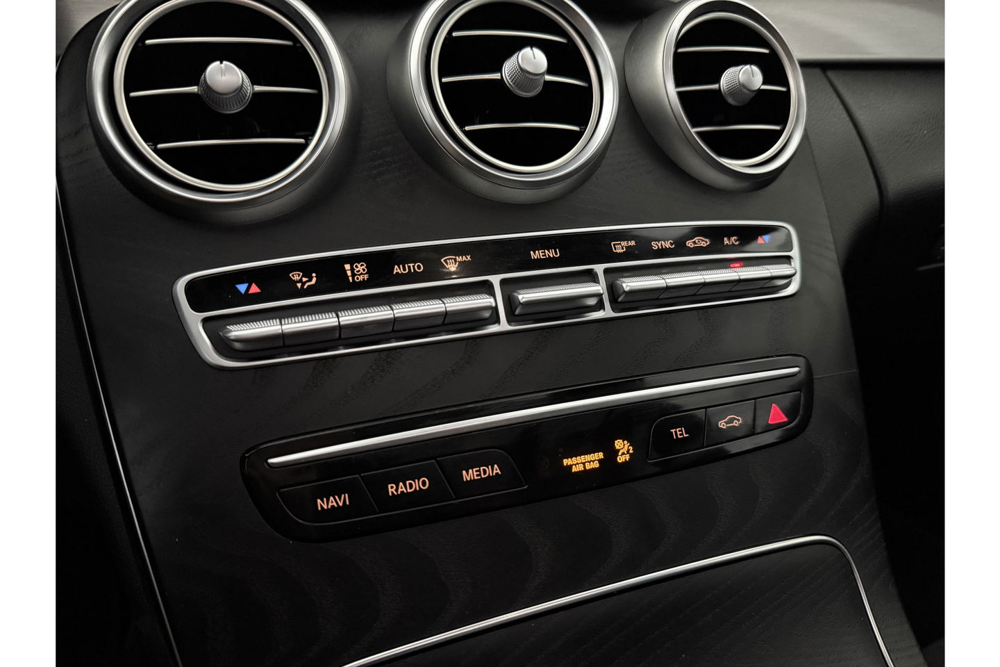 Mercedes-Benz C-Klasse 180 AMG 157PK Pano LED Camera Virtual Clima Cruise Navi PDC 18''LMV