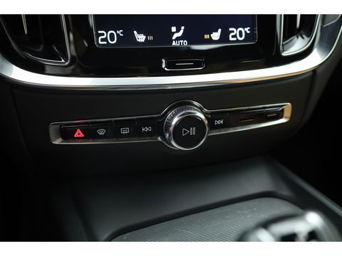 Volvo V60 2.0 T4 Inscription |Leer | Navi | Pilot Assist | Blis | Stoelverw. | Leder | 19'' |