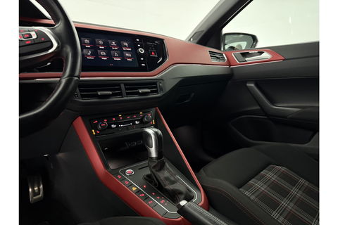 Volkswagen Polo 2.0 TSI GTI 200PK LED DSG Camera Virtual Carplay Clima Cruise PDC 18''LMV