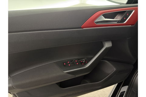 Volkswagen Polo 2.0 TSI GTI 200PK LED DSG Camera Virtual Carplay Clima Cruise PDC 18''LMV