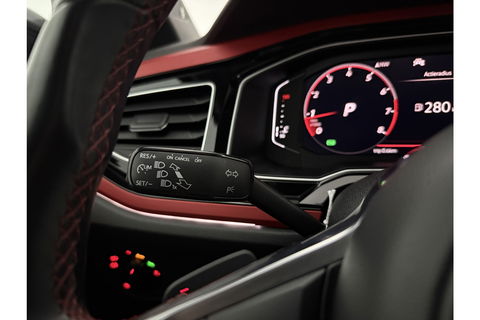 Volkswagen Polo 2.0 TSI GTI 200PK LED DSG Camera Virtual Carplay Clima Cruise PDC 18''LMV