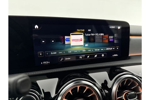 Mercedes-Benz A-Klasse 250 e AMG 235PK Pano Sfeer LED Virtual Camera Memory Carplay Cruise Clima Navi PDC 18"LMV