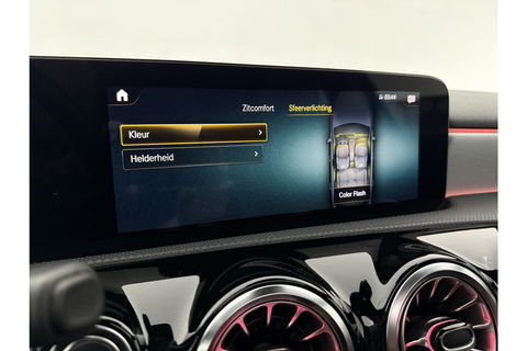 Mercedes-Benz A-Klasse 250 e AMG 235PK Pano Sfeer LED Virtual Camera Memory Carplay Cruise Clima Navi PDC 18"LMV