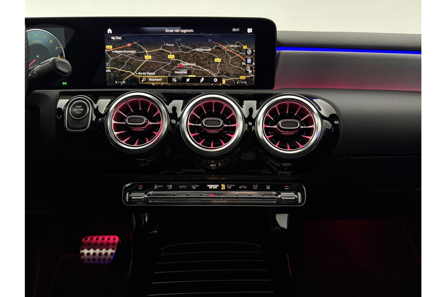 Mercedes-Benz A-Klasse 250 e AMG 235PK Pano Sfeer LED Virtual Camera Memory Carplay Cruise Clima Navi PDC 18"LMV