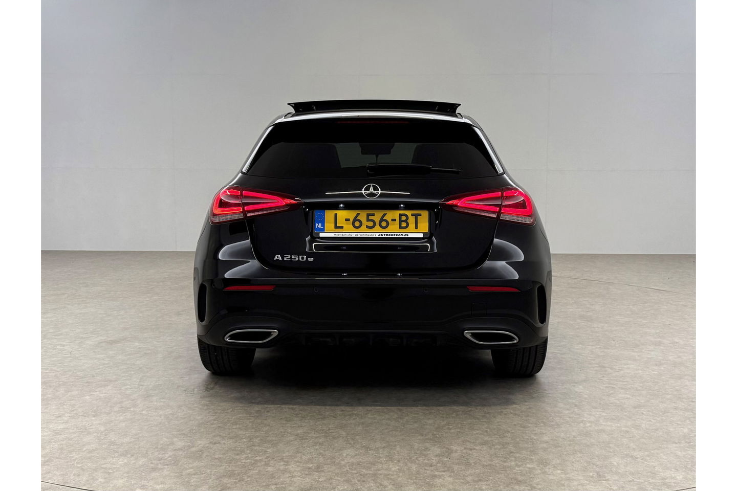 Mercedes-Benz A-Klasse 250 e AMG 235PK Pano Sfeer LED Virtual Camera Memory Carplay Cruise Clima Navi PDC 18"LMV