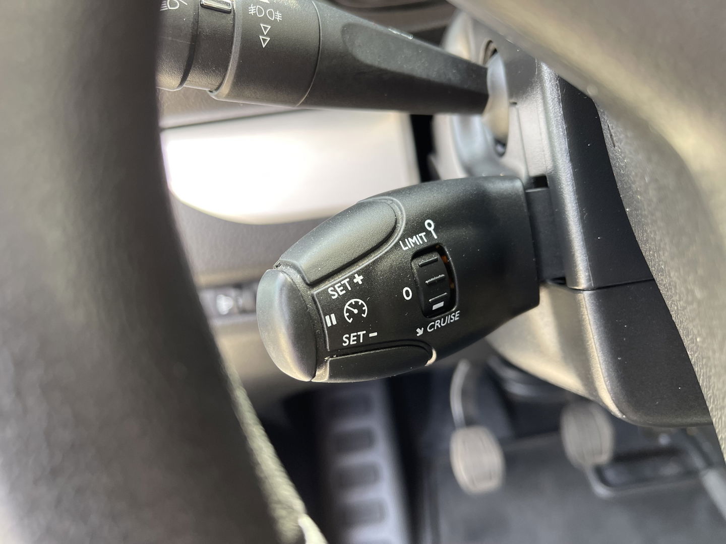 Opel Vivaro 2.0 CDTI 122pk L3H1 DC 6 persoons Edition / vaste prijs rijklaar € 20.950 ex btw / lease vanaf € 342 / euro 6 / bpm vrij / airco / cruise / navi / dubbele schuifdeur !