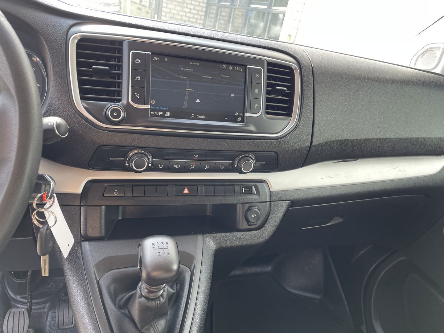Opel Vivaro 2.0 CDTI 122pk L3H1 DC 6 persoons Edition / vaste prijs rijklaar € 20.950 ex btw / lease vanaf € 342 / euro 6 / bpm vrij / airco / cruise / navi / dubbele schuifdeur !