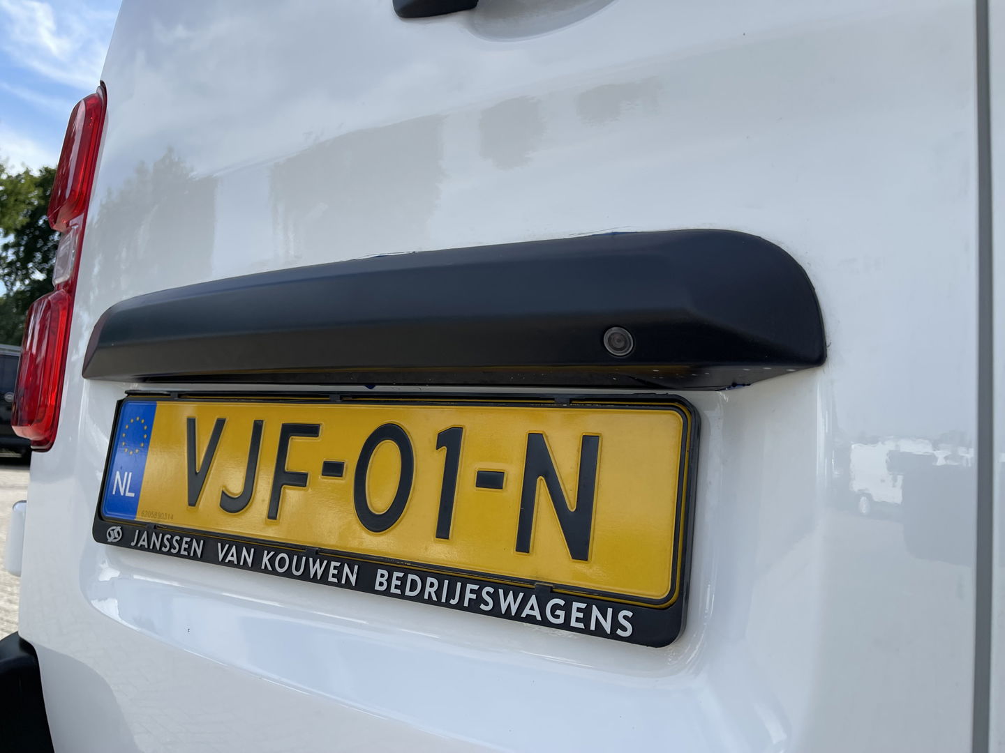Opel Vivaro 2.0 CDTI 122pk L3H1 DC 6 persoons Edition / vaste prijs rijklaar € 20.950 ex btw / lease vanaf € 342 / euro 6 / bpm vrij / airco / cruise / navi / dubbele schuifdeur !