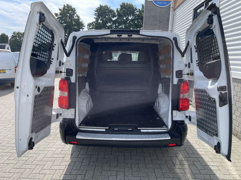 Opel Vivaro 2.0 CDTI 122pk L3H1 DC 6 persoons Edition / vaste prijs rijklaar € 20.950 ex btw / lease vanaf € 342 / euro 6 / bpm vrij / airco / cruise / navi / dubbele schuifdeur !