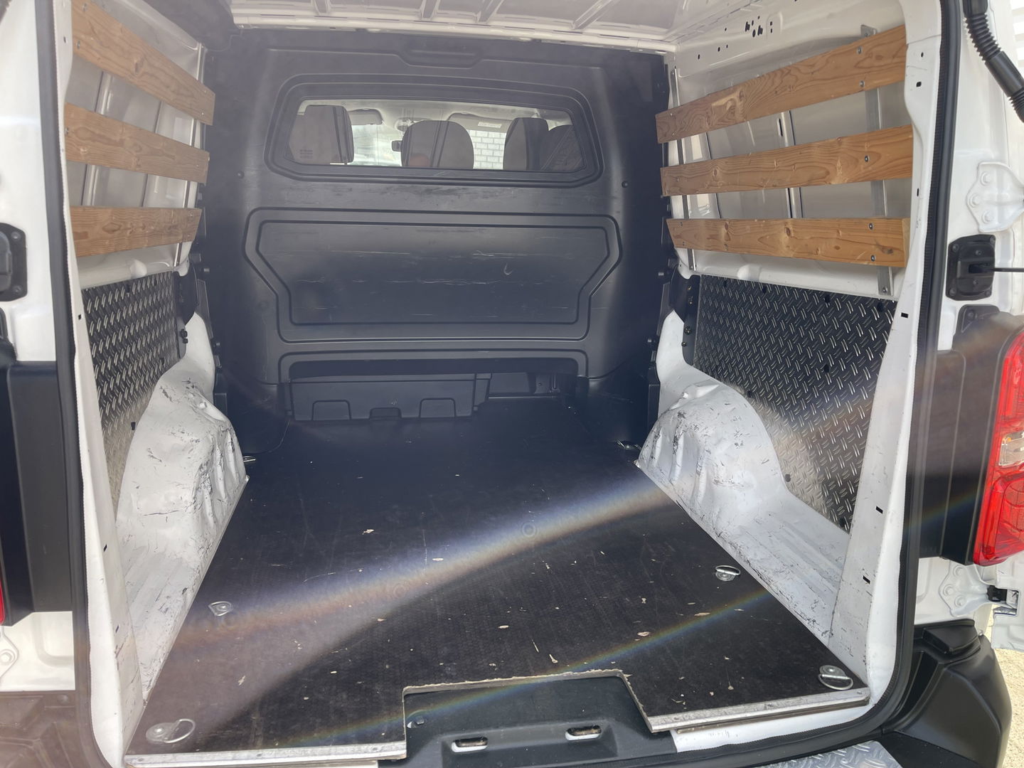 Opel Vivaro 2.0 CDTI 122pk L3H1 DC 6 persoons Edition / vaste prijs rijklaar € 20.950 ex btw / lease vanaf € 342 / euro 6 / bpm vrij / airco / cruise / navi / dubbele schuifdeur !