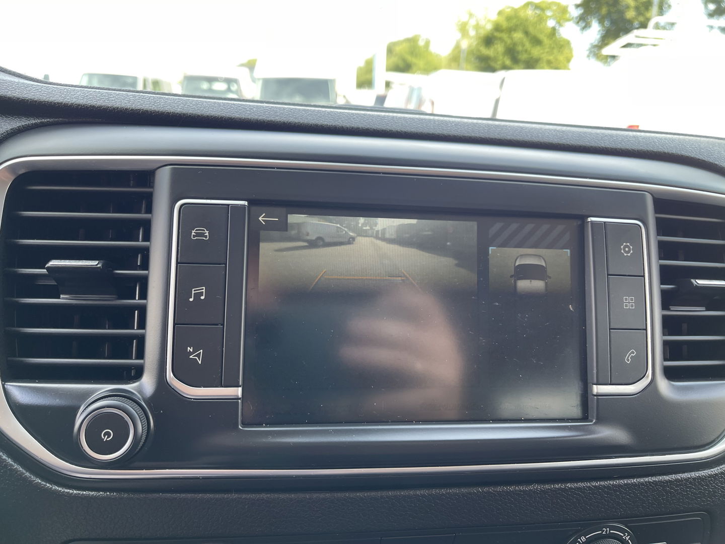 Opel Vivaro 2.0 CDTI 122pk L3H1 DC 6 persoons Edition / vaste prijs rijklaar € 20.950 ex btw / lease vanaf € 342 / euro 6 / bpm vrij / airco / cruise / navi / dubbele schuifdeur !