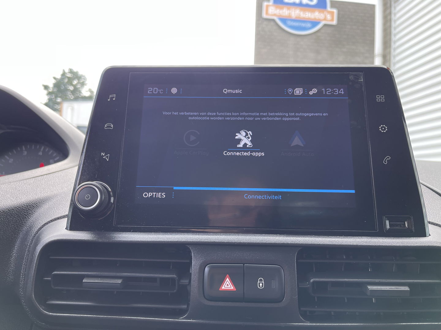 Peugeot Partner 1.2 PureTech Premium / benzine grijs kenteken / vaste prijs rijklaar € 13.450 ex btw / airco / cruise control / schuifdeur / navigatie / armsteun / euro 6 / lease vanaf € 227