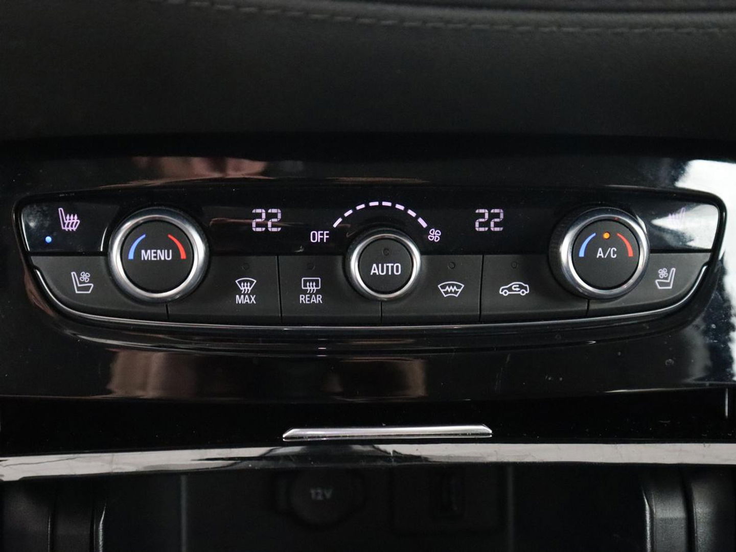 Opel Grandland X 1.6 Turbo Hybrid Ultimate | Stoelventilatie | Leder | Camera | Carplay | Stoelverwarming | Keyless | Full LED | Navigatie | PHEV | Plug In