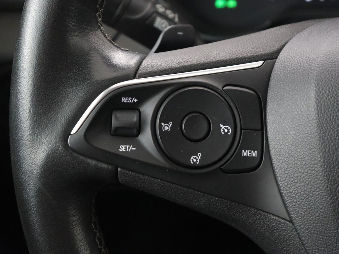 Opel Grandland X 1.6 Turbo Hybrid Ultimate | Stoelventilatie | Leder | Camera | Carplay | Stoelverwarming | Keyless | Full LED | Navigatie | PHEV | Plug In
