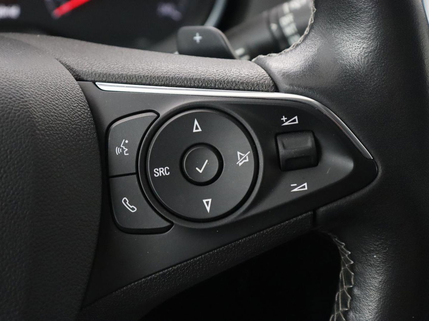 Opel Grandland X 1.6 Turbo Hybrid Ultimate | Stoelventilatie | Leder | Camera | Carplay | Stoelverwarming | Keyless | Full LED | Navigatie | PHEV | Plug In