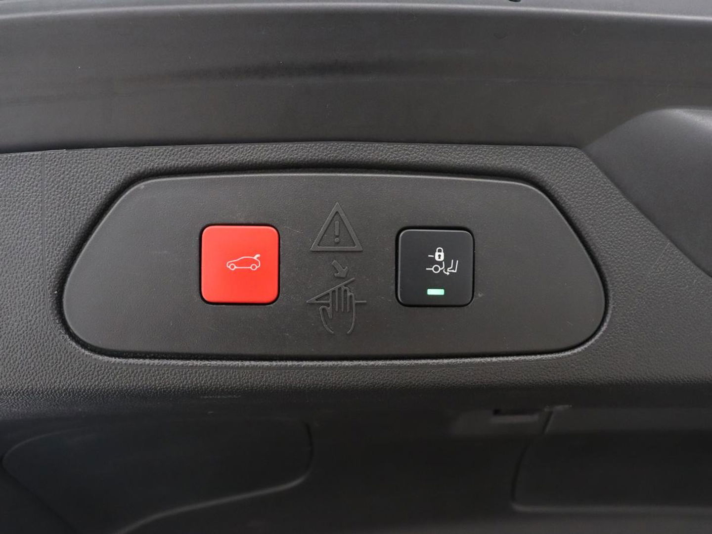 Opel Grandland X 1.6 Turbo Hybrid Ultimate | Stoelventilatie | Leder | Camera | Carplay | Stoelverwarming | Keyless | Full LED | Navigatie | PHEV | Plug In