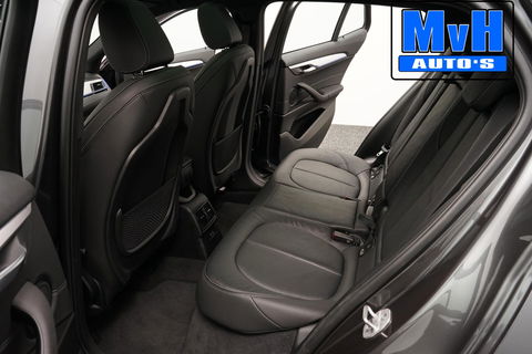 BMW X2 xDrive25e High Executive M-Sport 220PK|PANO|LED|ACC
