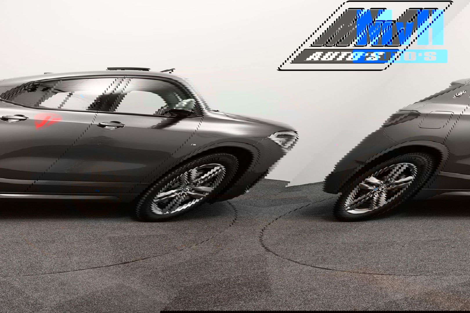 BMW X2 xDrive25e High Executive M-Sport 220PK|PANO|LED|ACC