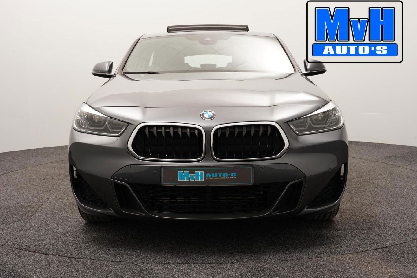 BMW X2 xDrive25e High Executive M-Sport 220PK|PANO|LED|ACC