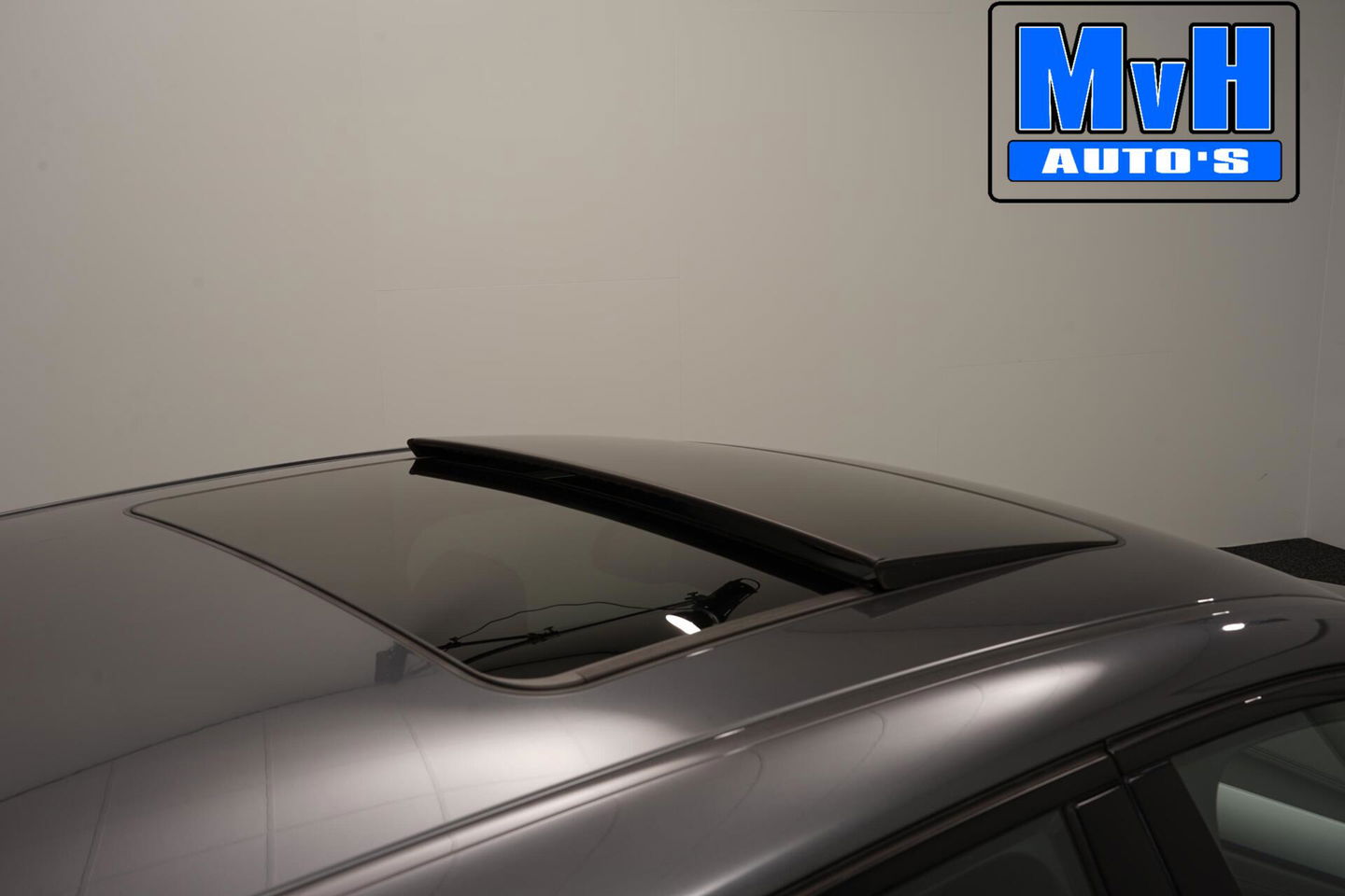 BMW X2 xDrive25e High Executive M-Sport 220PK|PANO|LED|ACC