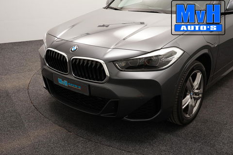 BMW X2 xDrive25e High Executive M-Sport 220PK|PANO|LED|ACC