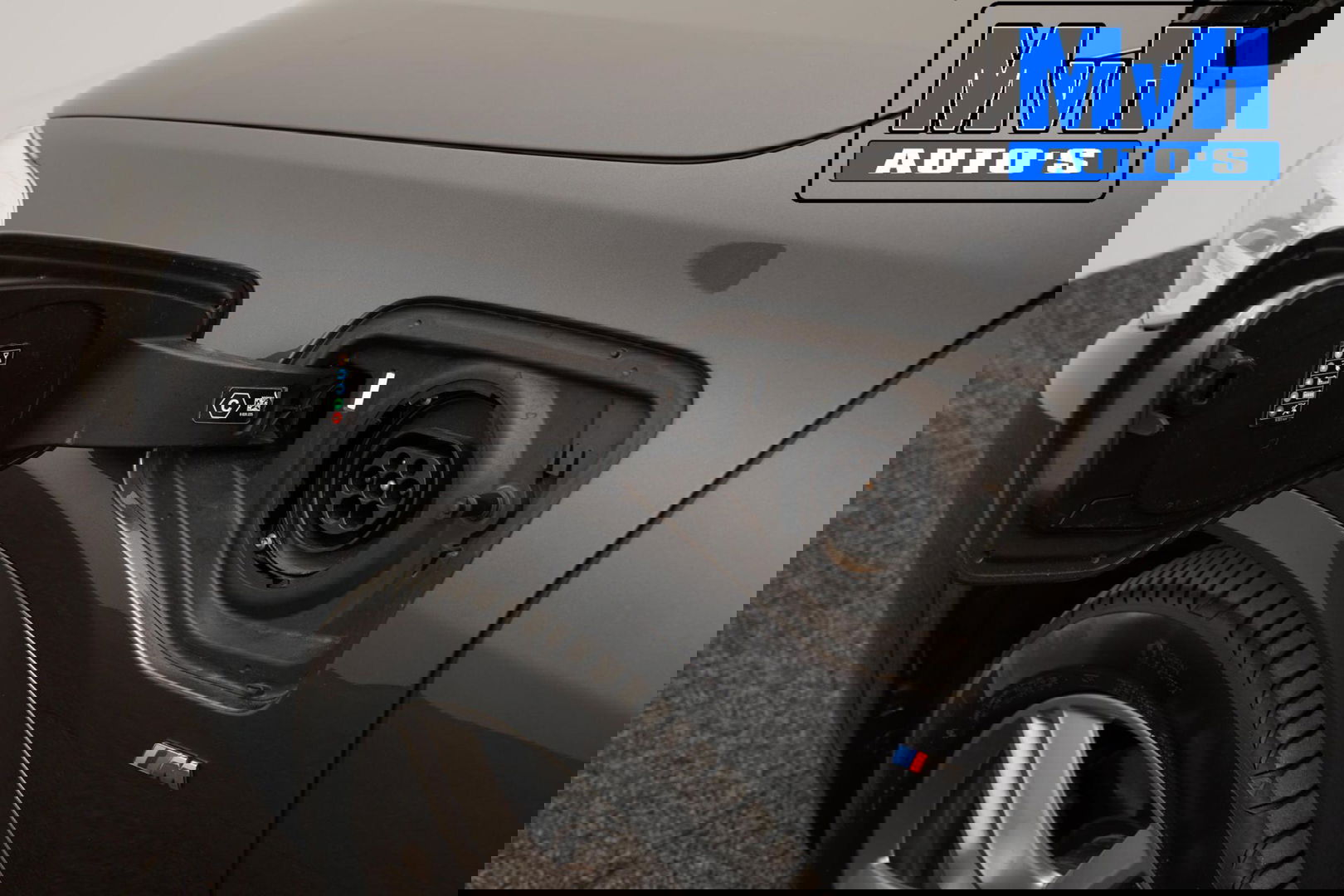 BMW X2 xDrive25e High Executive M-Sport 220PK|PANO|LED|ACC