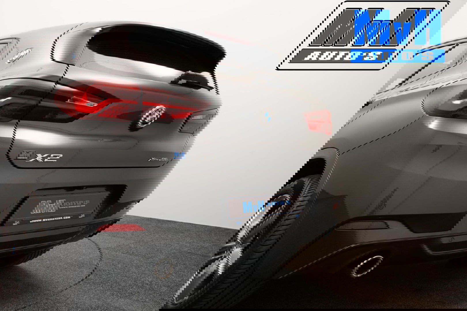 BMW X2 xDrive25e High Executive M-Sport 220PK|PANO|LED|ACC