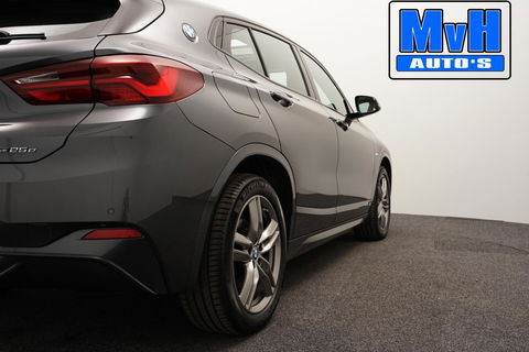 BMW X2 xDrive25e High Executive M-Sport 220PK|PANO|LED|ACC