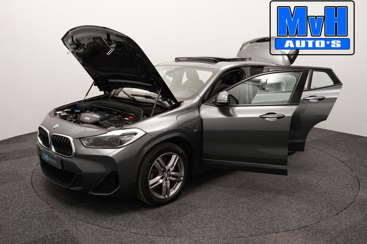 BMW X2 xDrive25e High Executive M-Sport 220PK|PANO|LED|ACC