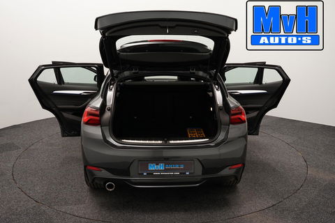 BMW X2 xDrive25e High Executive M-Sport 220PK|PANO|LED|ACC