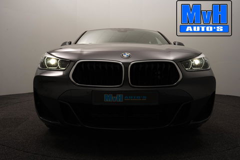 BMW X2 xDrive25e High Executive M-Sport 220PK|PANO|LED|ACC